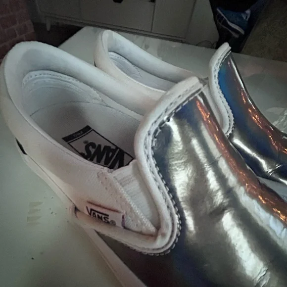 Vans Silver Slip-On Shoes EUC White with Iridescent Shiny Top and Fabulous Fit - Picture 4 of 13